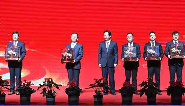 实事求是 再创佳绩  ——BB贝博艾弗森股份如东工厂喜获第三届金牛奖“新锐奖”